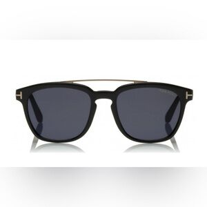 Tom Ford Holt (TF516-1A ) sunglasses in black.